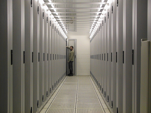 steps building data centers resized 600